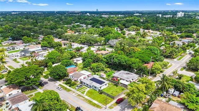 2407 Dewey Street, Hollywood, FL 33020