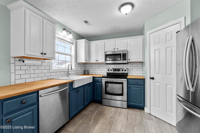 120 Alder Dr, Bardstown, KY 40004