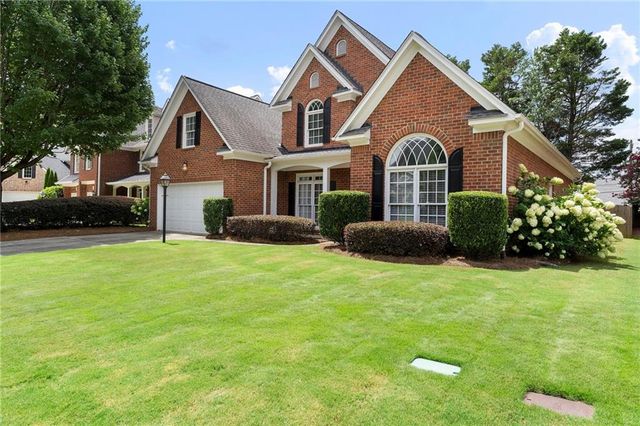 2751 Vinings Oak Drive SE, Atlanta, GA 30339
