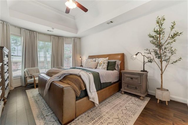 2751 Vinings Oak Drive SE, Atlanta, GA 30339
