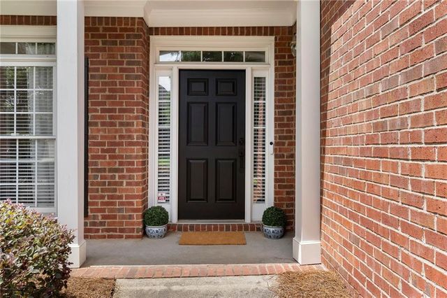 2751 Vinings Oak Drive SE, Atlanta, GA 30339