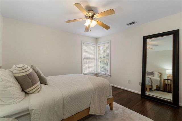2751 Vinings Oak Drive SE, Atlanta, GA 30339