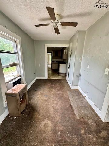 809 PARADISE STREET, Vernon, TX 76384