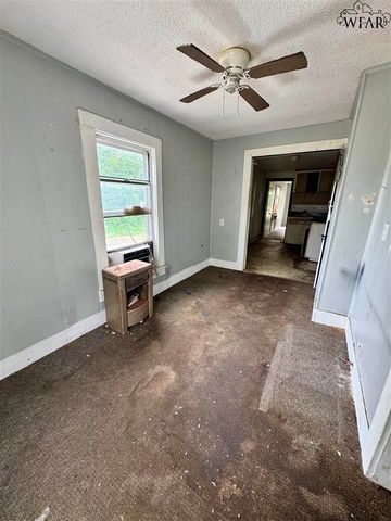 809 PARADISE STREET, Vernon, TX 76384