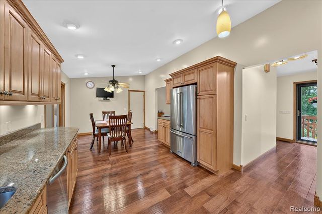 5001 Mohawk Avenue, Clarkston, MI 48348