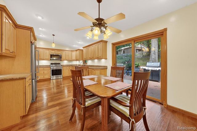 5001 Mohawk Avenue, Clarkston, MI 48348
