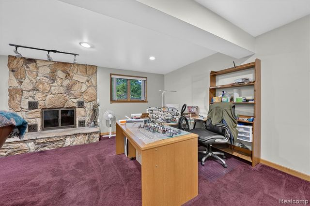 5001 Mohawk Avenue, Clarkston, MI 48348