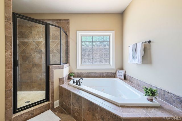 114 Brookstone Road, Wetumpka, AL 36093
