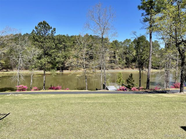 114 Brookstone Road, Wetumpka, AL 36093