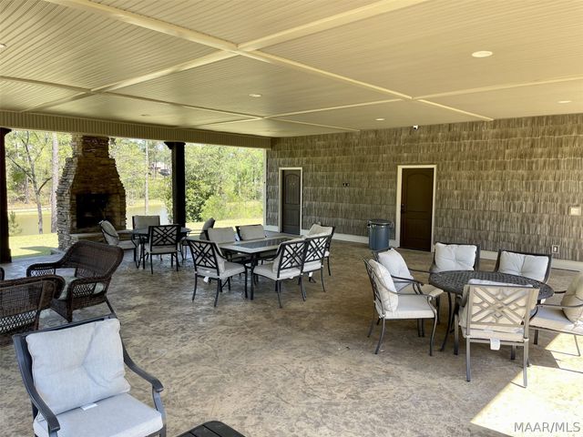 114 Brookstone Road, Wetumpka, AL 36093