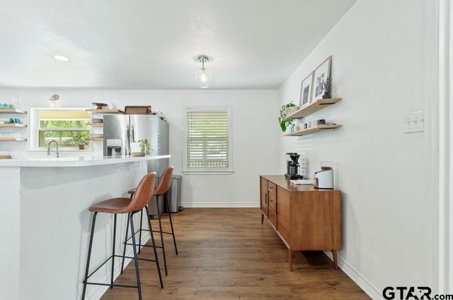 709 N GEORGIA St, Lindale, TX 75771