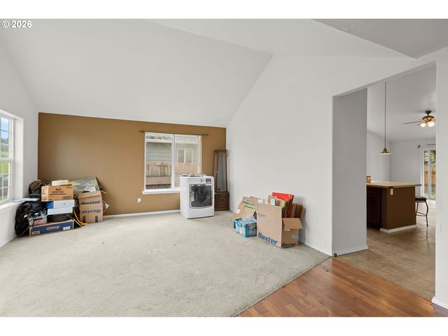 844 HAZEL St, Jefferson, OR 97352