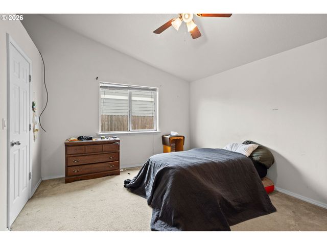 844 HAZEL St, Jefferson, OR 97352