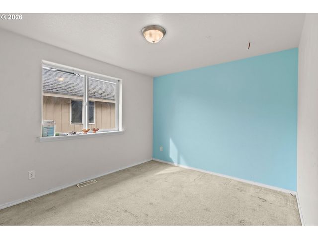 844 HAZEL St, Jefferson, OR 97352