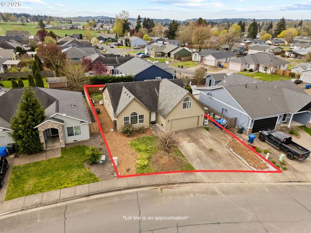 844 HAZEL St, Jefferson, OR 97352