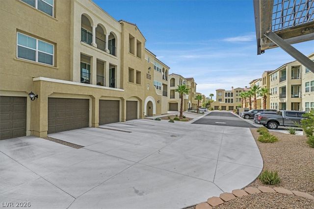 2555 Hampton Road 11203, Henderson, NV 89052