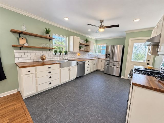 645 Mcclendon St, Corpus Christi, TX 78404