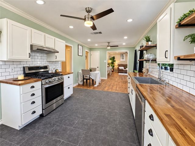 645 Mcclendon St, Corpus Christi, TX 78404
