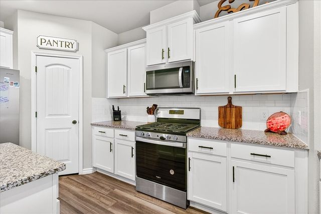 8121 Cattlemen Dr, Corpus Christi, TX 78414