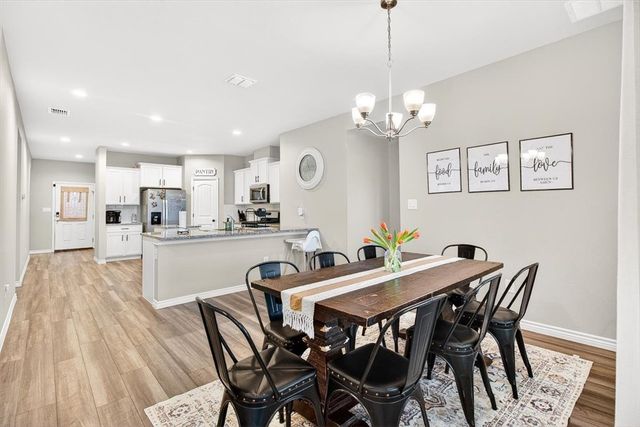 8121 Cattlemen Dr, Corpus Christi, TX 78414