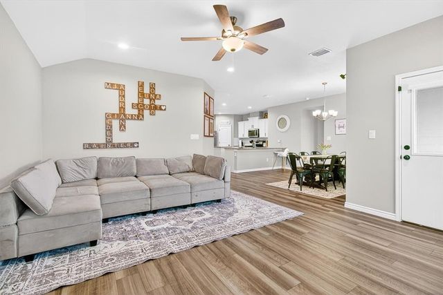 8121 Cattlemen Dr, Corpus Christi, TX 78414