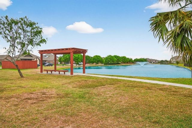 8121 Cattlemen Dr, Corpus Christi, TX 78414