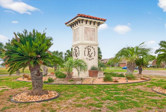 8121 Cattlemen Dr, Corpus Christi, TX 78414