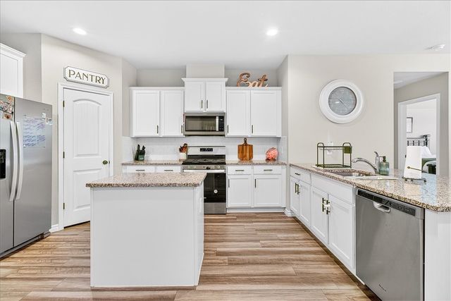 8121 Cattlemen Dr, Corpus Christi, TX 78414