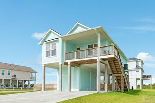 2401 103rd Street, Galveston, TX 77554