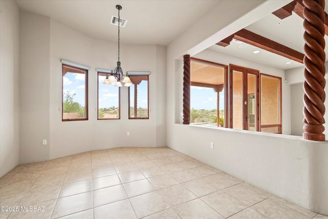 1547 S Walnut Spring Place, Green Valley, AZ 85614