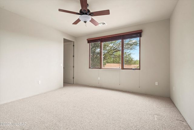 1547 S Walnut Spring Place, Green Valley, AZ 85614
