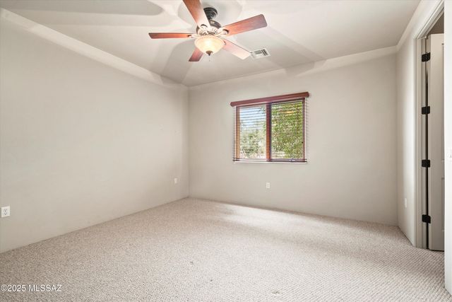 1547 S Walnut Spring Place, Green Valley, AZ 85614