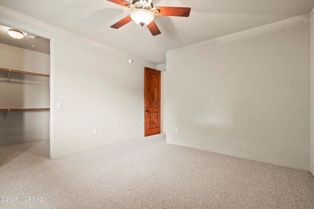 1547 S Walnut Spring Place, Green Valley, AZ 85614