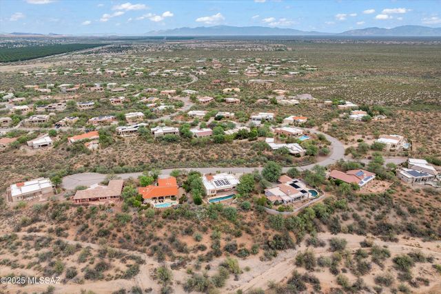 1547 S Walnut Spring Place, Green Valley, AZ 85614