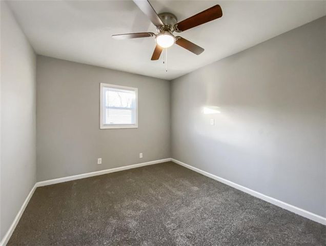 11426 Applewood Drive, Kansas City, MO 64134