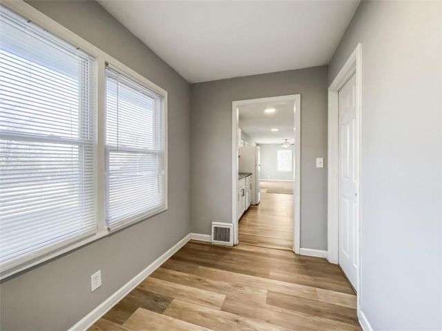 11426 Applewood Drive, Kansas City, MO 64134