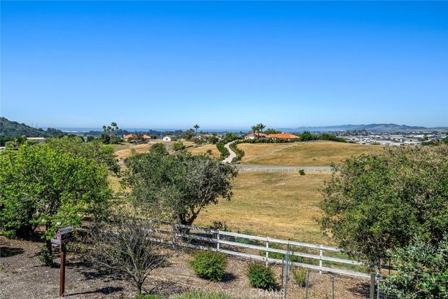 272 Candice Court, Arroyo Grande, CA 93420