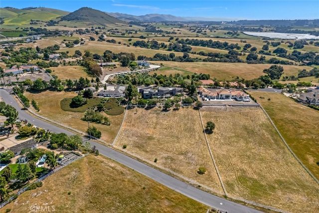 272 Candice Court, Arroyo Grande, CA 93420