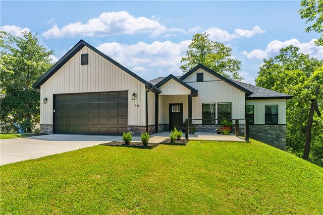 16 Hawthorn Lane, Bella Vista, AR 72715