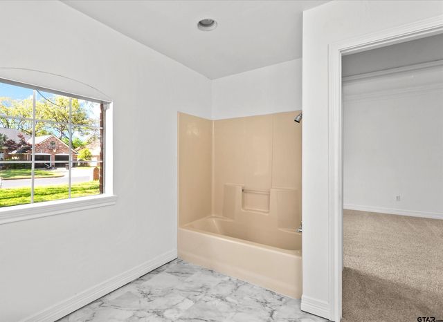 3409 Pebblebrook Dr., Tyler, TX 75707