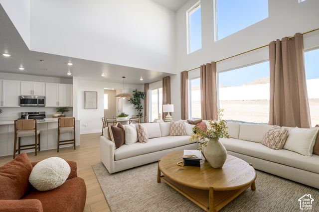 1533 W PRAIRIE BLUE DR, Saratoga Springs, UT 84005
