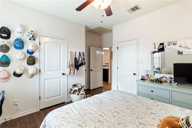 3324 Cullen Trail, College Station, TX 77845