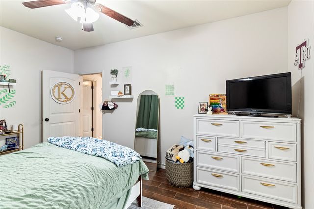 3324 Cullen Trail, College Station, TX 77845