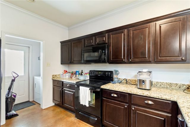 3324 Cullen Trail, College Station, TX 77845