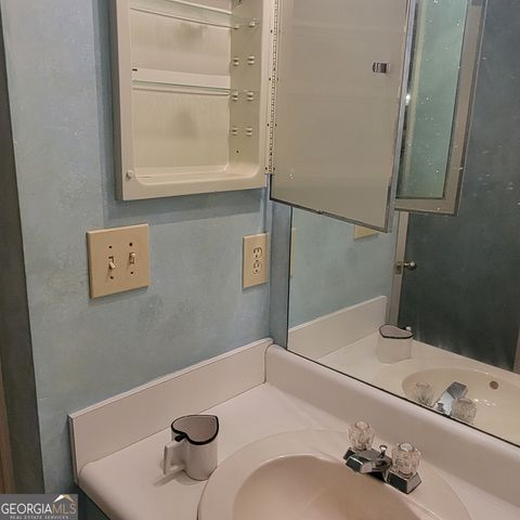 7 Quail Run, Decatur, GA 30035