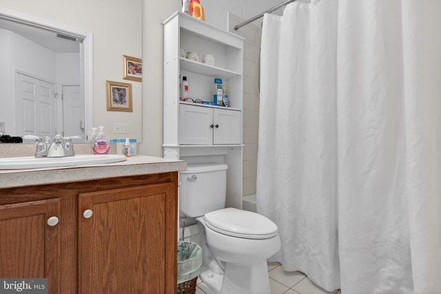 526 TIMBERLAKE DR, Ewing, NJ 08618