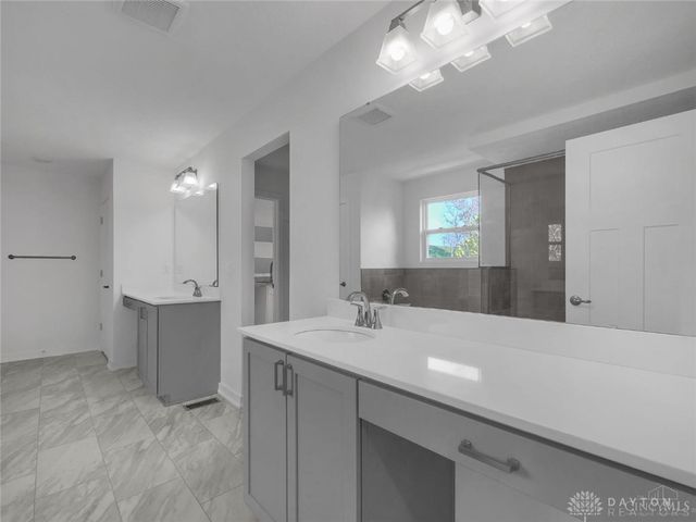 8705 Quietwood Lane, Cleves, OH 45002