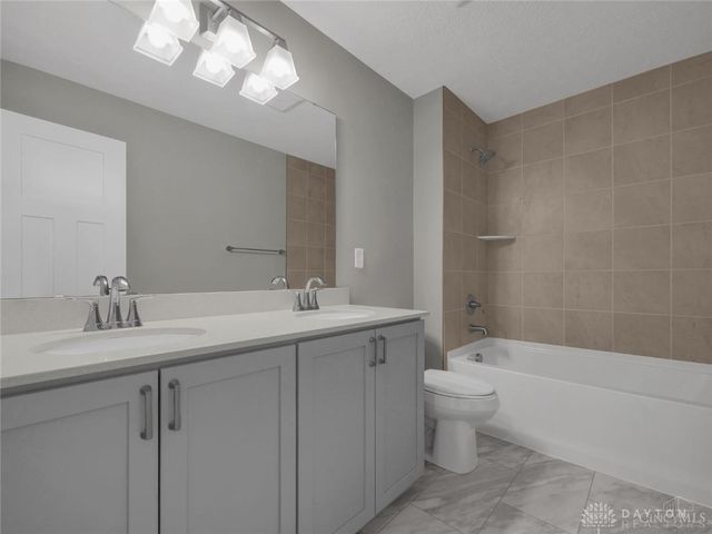 8705 Quietwood Lane, Cleves, OH 45002