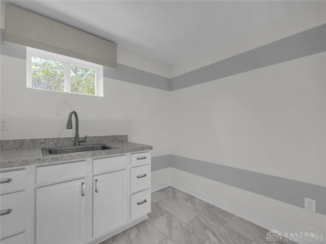 8705 Quietwood Lane, Cleves, OH 45002