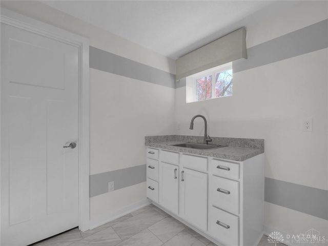 8705 Quietwood Lane, Cleves, OH 45002